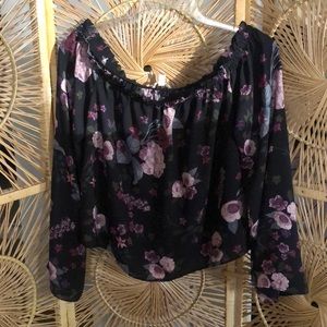 Flowy floral print off-shoulder shirt